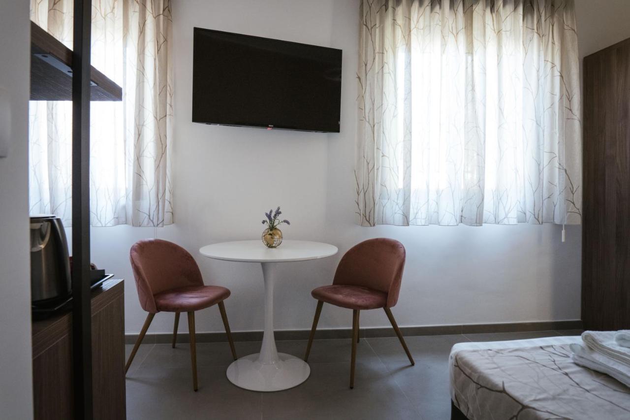 Villa Cadjla B&B Bari Exteriör bild